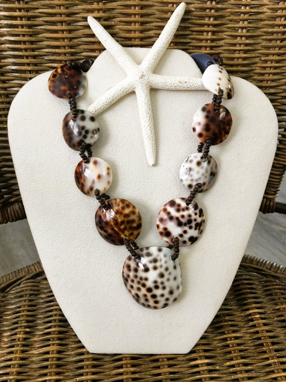 Vintage Handmade Necklace Tribal Tiger Cowrie Shell Necklace